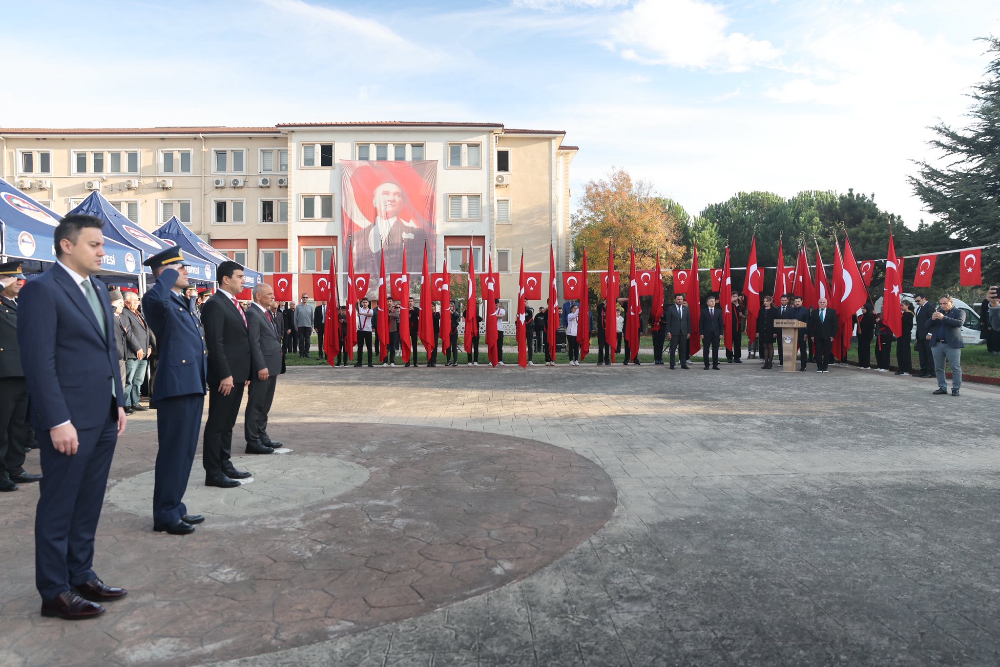 Krfez 10 Kasmda Tek Yrek