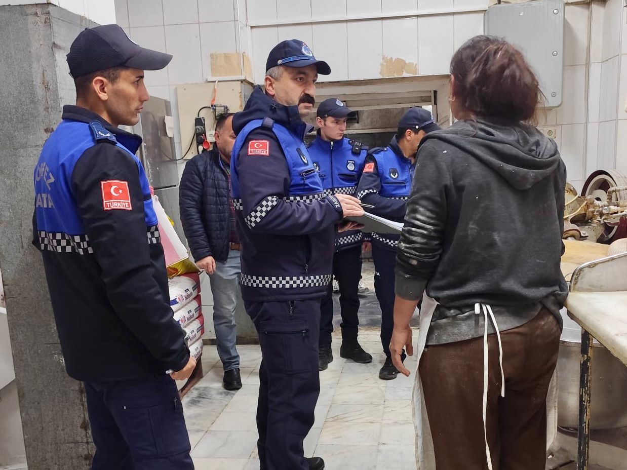 K�rfez Zab�tas� Denetimleri S�rd�r�yor