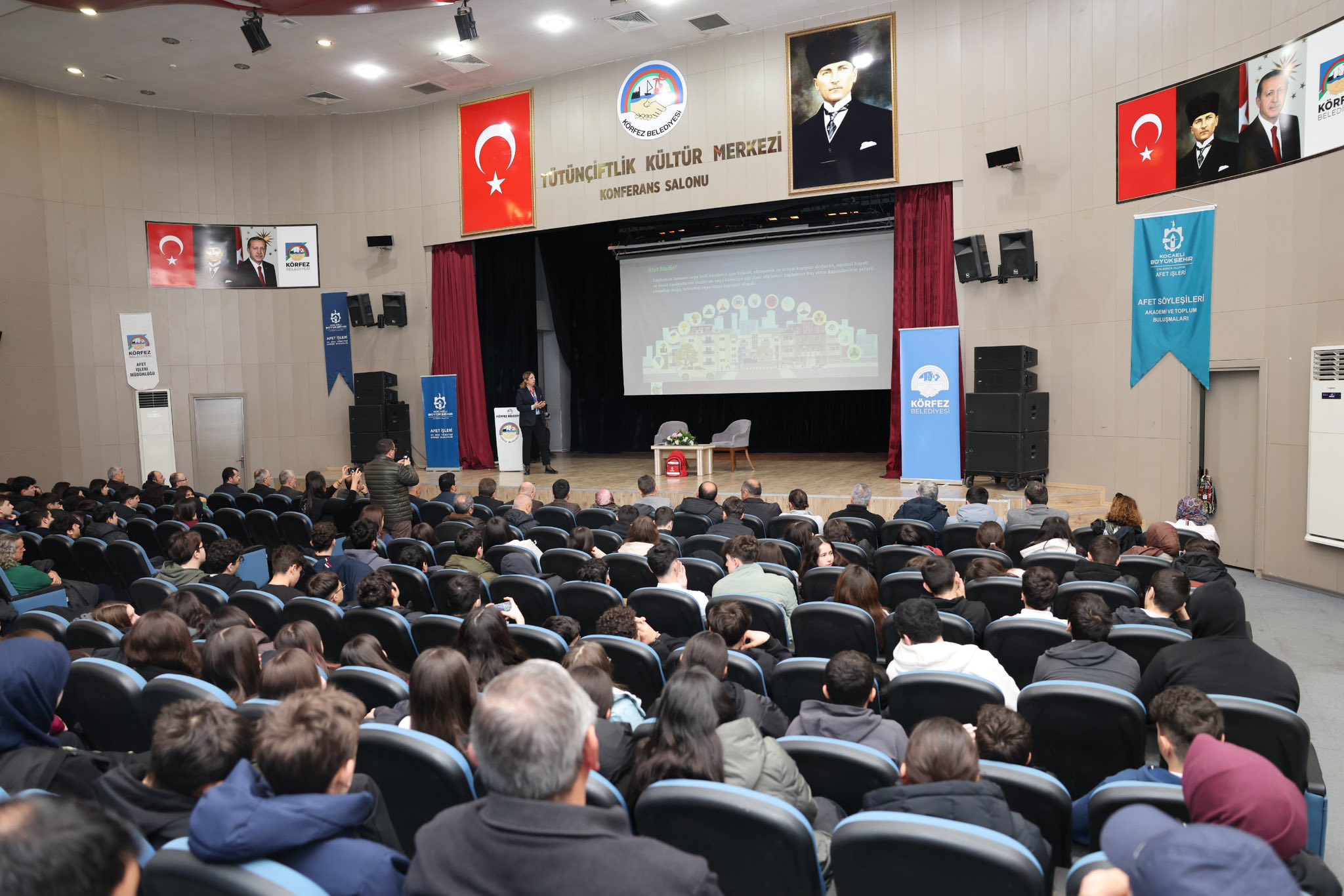 K�rfez�de Deprem Fark�ndal��� Semineri