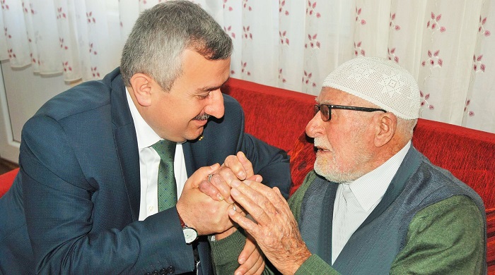 Ba�kan Baran, D�nya Ya�l�lar G�n�n� Kutlad�