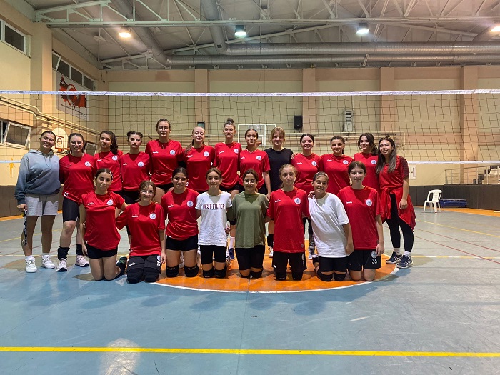 Krfez Belediyesi Voleybolda Alt Yapy Kuruyor