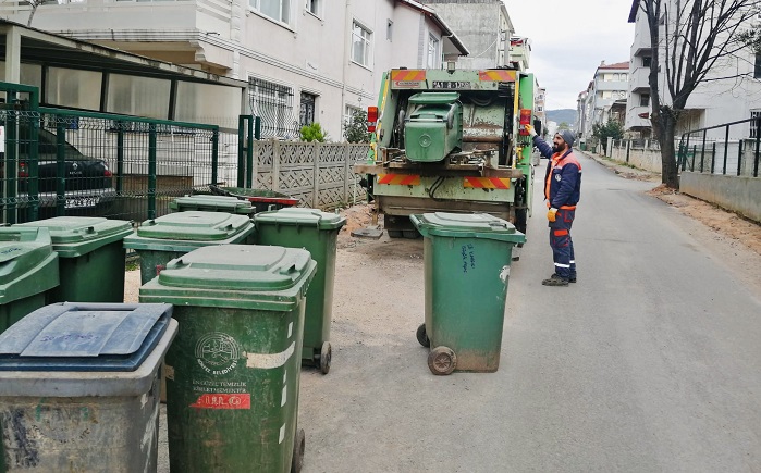 Krfezde p Konteynrlar Temizleniyor