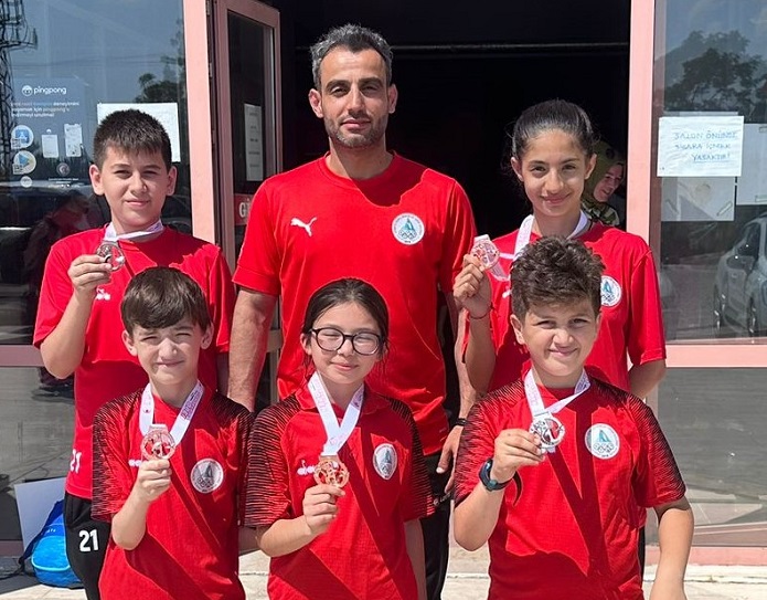 Afyonkarahisarda Kocaeli Kz-Erkek Takmlarnn Byk Baars