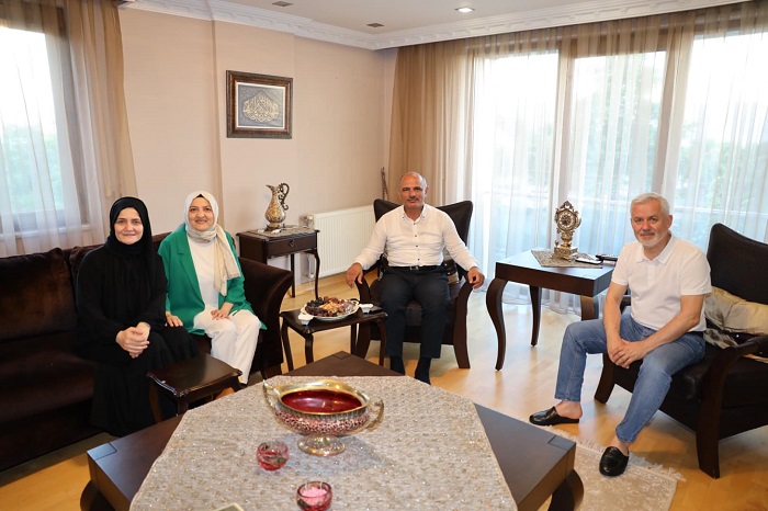 Bakan Stten Hac Ziyaretleri