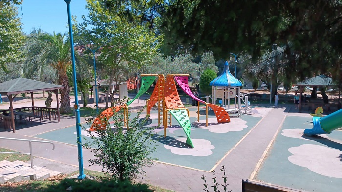 Krfezde Parklarn Bakm Yaplyor