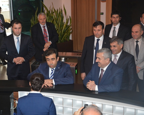 Kocaeli Valisi G�zelo�lu Ba�kan Baran�� Ziyaret Etti