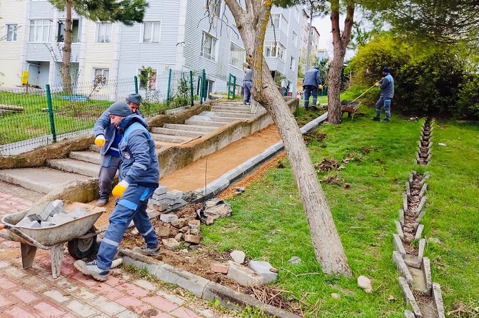 Vatanda stiyor Belediye Yapyor