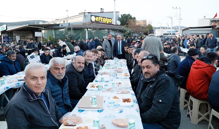 Bakan St, Sanayi Esnafyla ftar Yapt