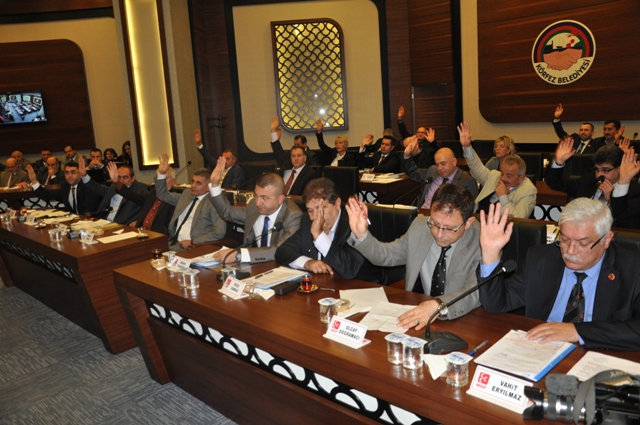 K�rfez Belediyesi Kas�m Ay� Ola�an Meclisi Ger�ekle�tirildi