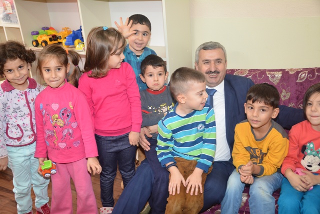 Ba�kan Baran Minik ��rencilerle Bir Araya Geldi