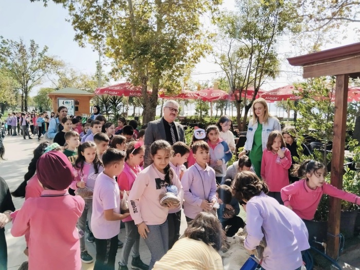 Krfezde, 4 Ekim Hayvanlar Koruma Gn Kutland