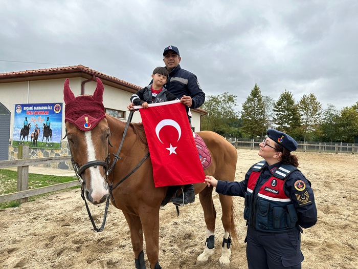 Krfez Belediyesi zel ocuklar Unutmad