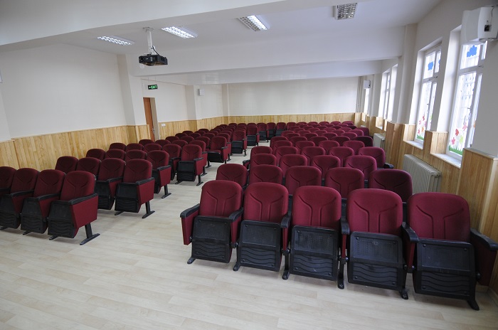 K�rfez�de E�itime Dev Yard�m 