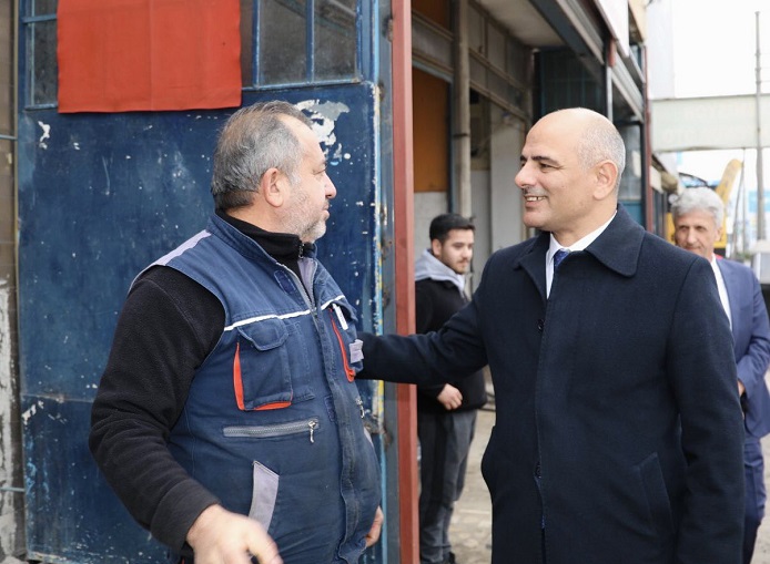 Bakan St, "Gnl Kprleri Kuruyoruz"