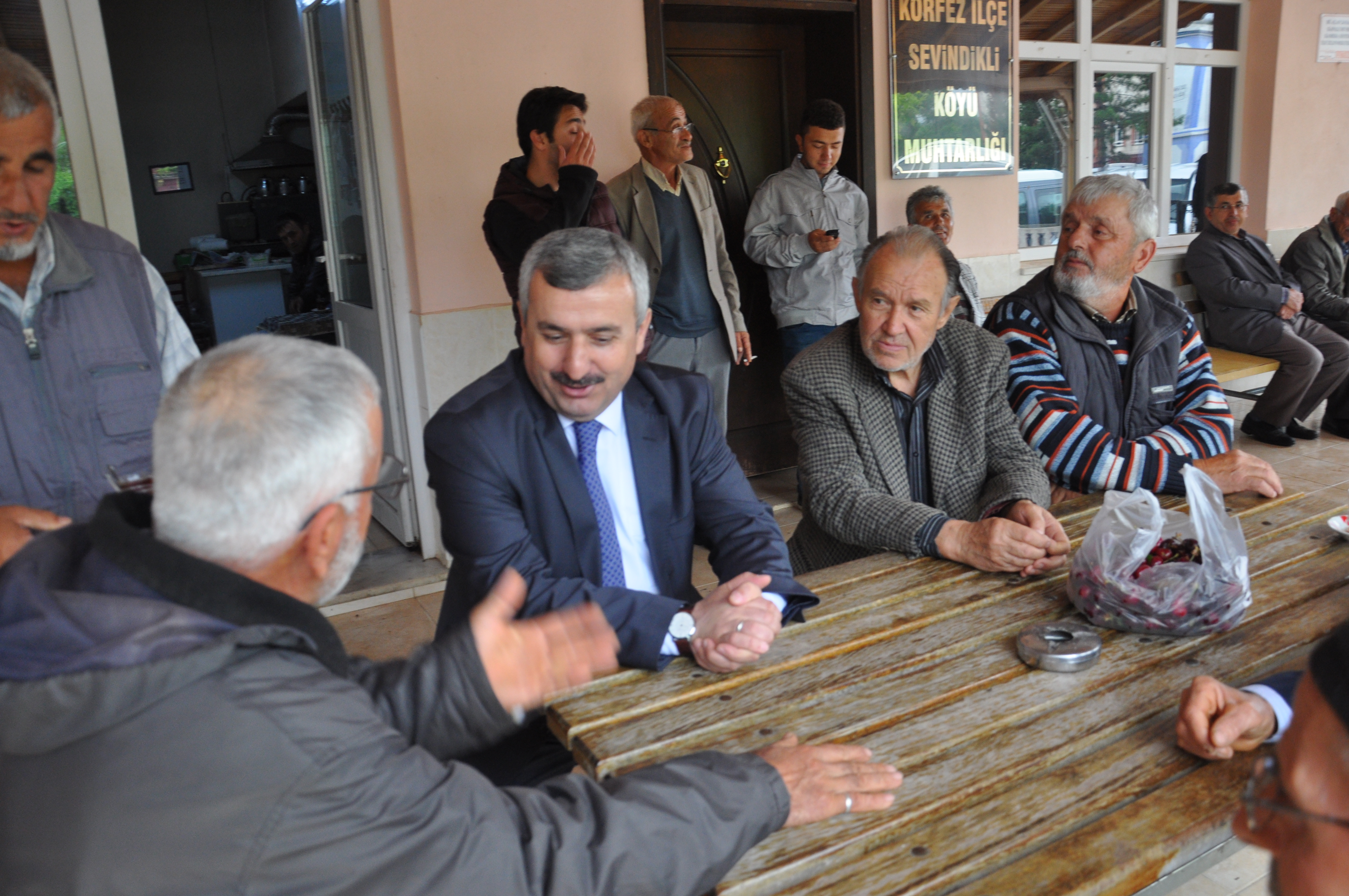 Ba�kan Baran�dan K�y Ziyareti