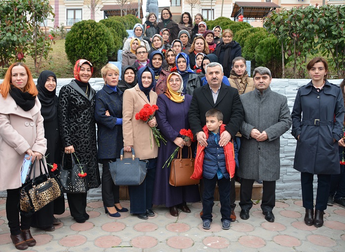 K�rfez�de Kad�nlar Park� A��ld�