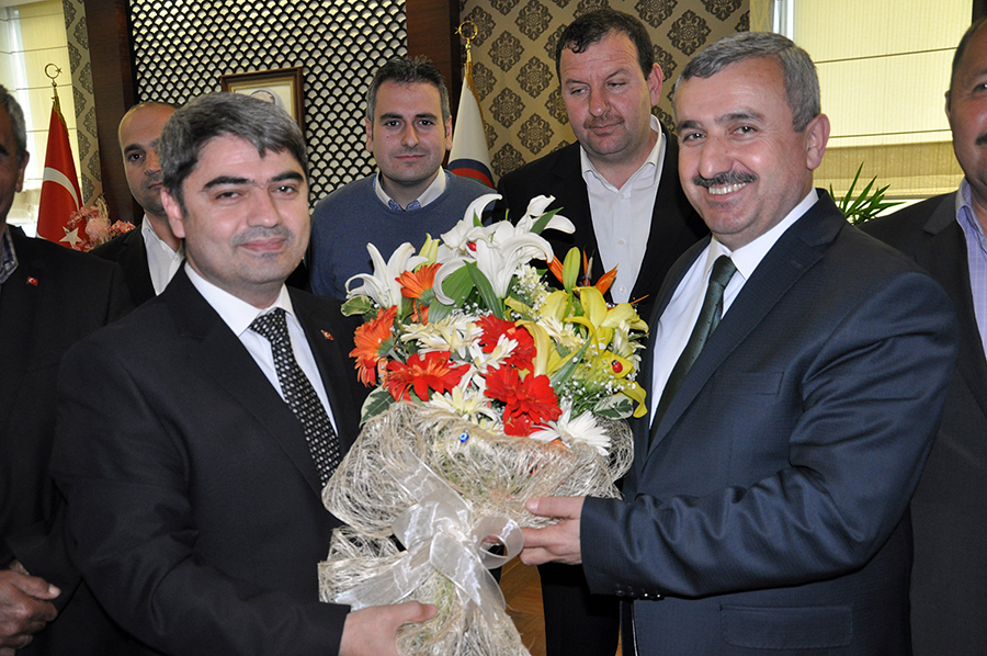 Ak Parti K�rfez �l�e Te�kilat�ndan Baran�a Kutlama
