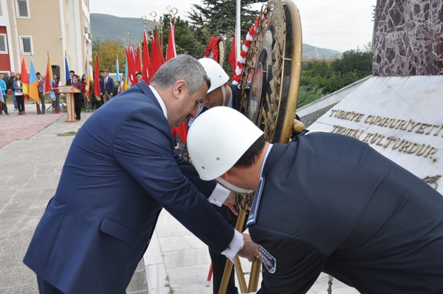 K�rfez�de Atat�rk�� Anma T�reni