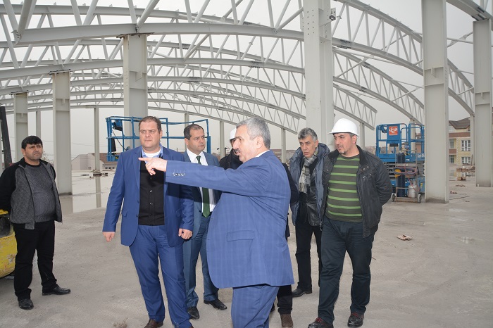 Ba�kan �al���yor, K�rfez Kazan�yor