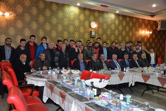 Ba�kan Baran Hereke Y�ld�z Sporun Y�ld�zlar�n� A��rlad�