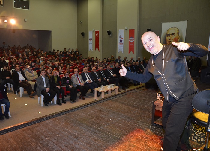 K�rfezliler Kahkahaya Doydu