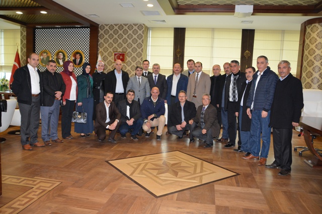 Ba�kan Baran, AK Parti K�rfez �l�e Te�kilat�n� A��rlad�