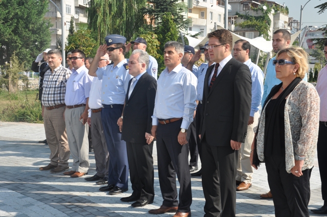 K�rfez Belediyesi 17 A�ustosu Unutmad�