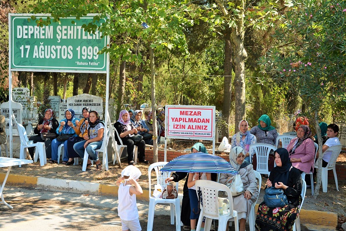 Deprem �ehitleri Dualarla An�ld�