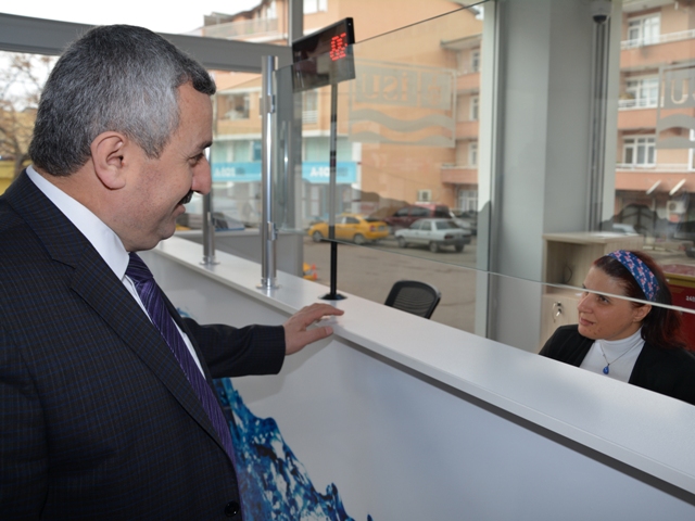 Ba�kan Baran �SU�nun Yeni Hizmet Binas�n� Ziyaret Etti