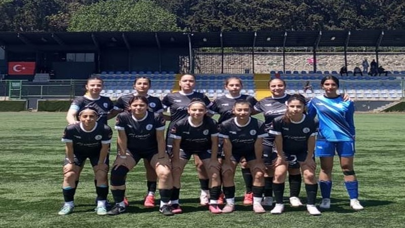 Krfez Kadn Futbol takm eyrek finalde