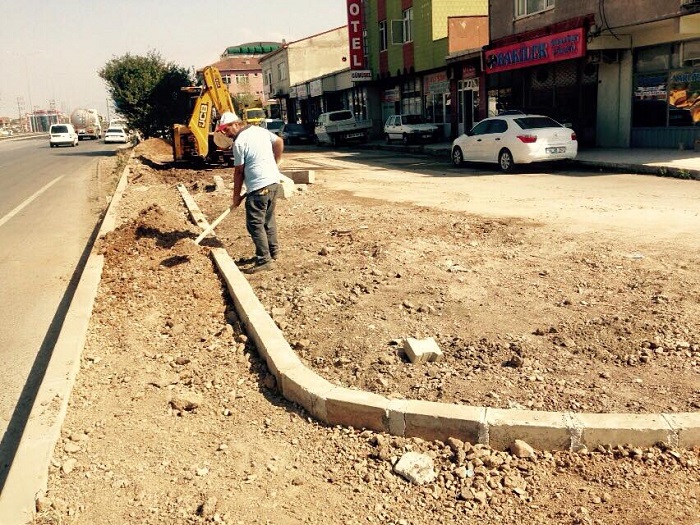 E�ref Bitlis Caddesinde Kald�r�mlar Yenileniyor