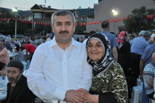 K�rfez�de �ftarlar T�m Co�kusuyla Devam Ediyor