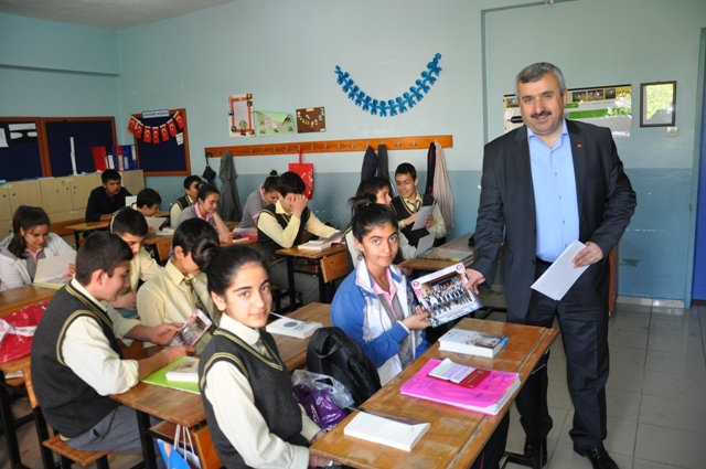 Baran�dan ��rencilere Mezuniyet Hediyesi