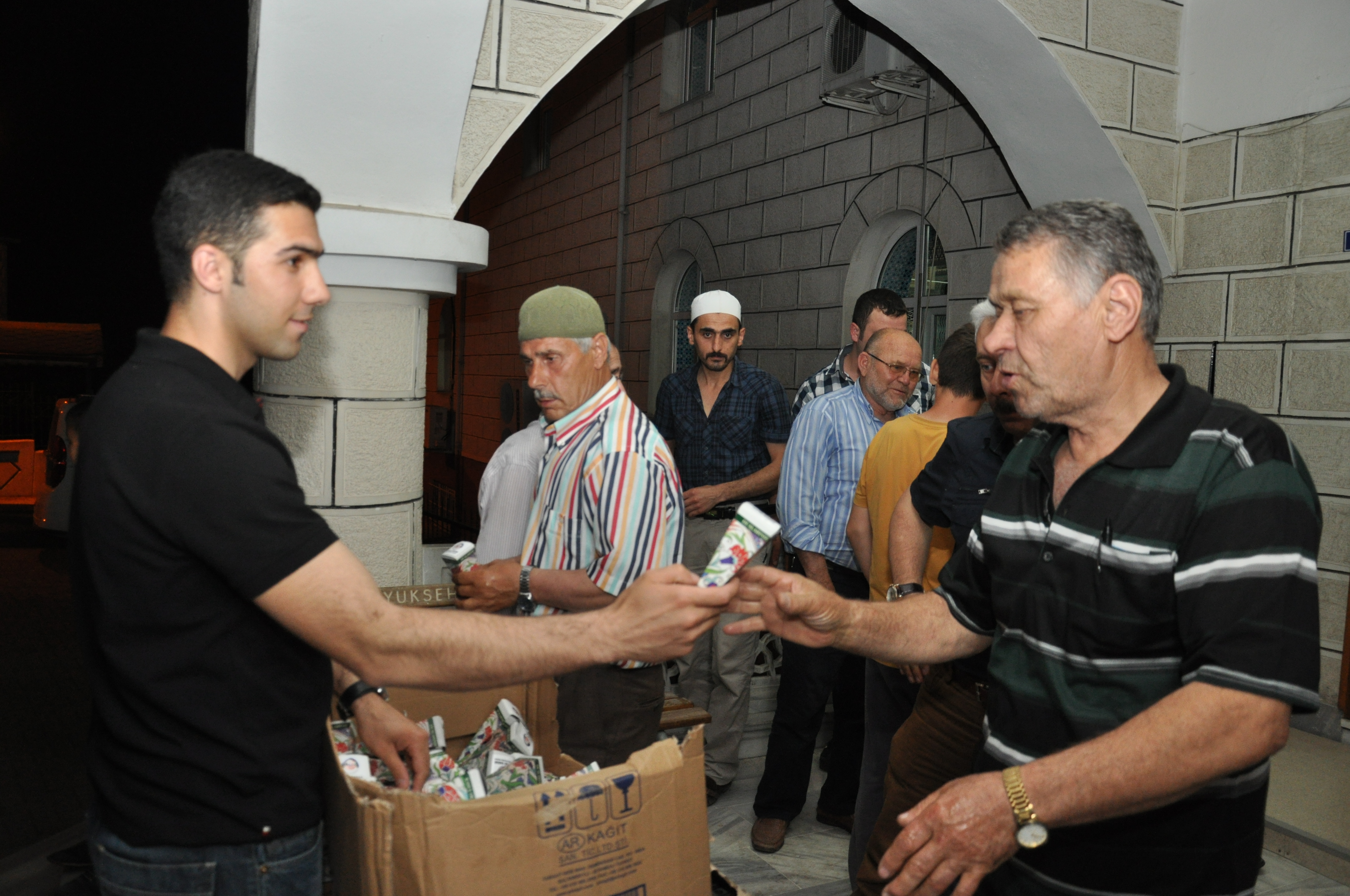 K�rfez Belediyesi �ehitleri Unutmad�