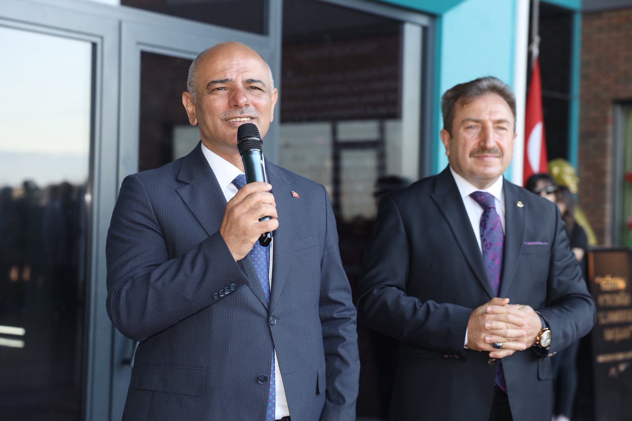 Bakan St, stiklal Mar trenine katld
