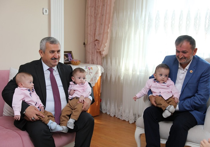 BAKAN DEDELERNDEN ZLERE ZYARET 