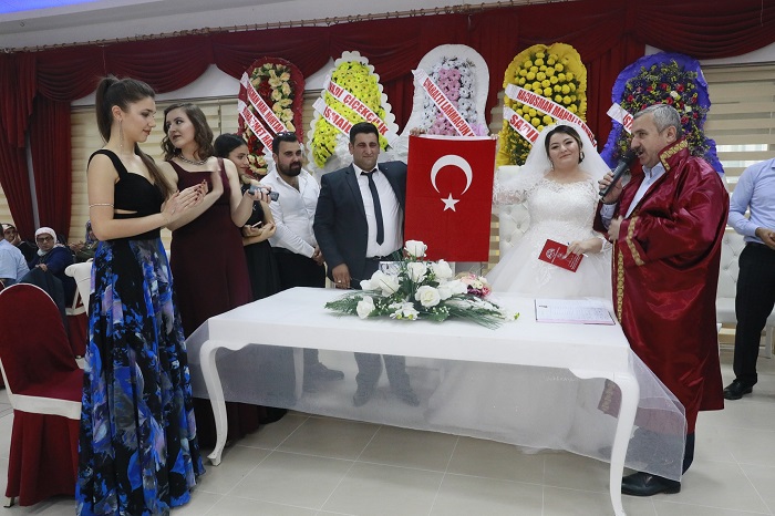 Ba�kan Baran�dan Nikah Mesaisi