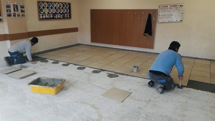 Krfezdeki okullara bakm destei