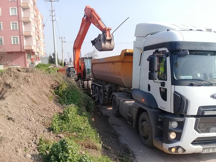 Krfezde Dar Yollar Geniletiliyor