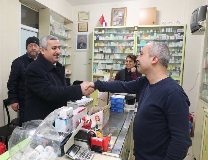 Millet Kuru Laflara De�il �craata Bak�yor