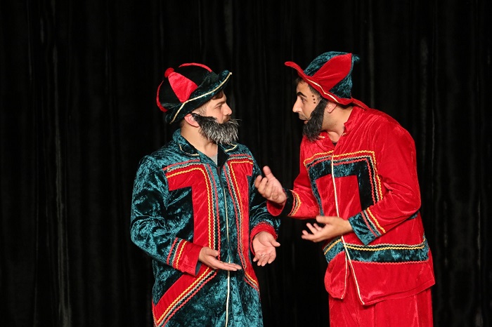 ´Hacivat ve Karagöz´ İle Kahkahaya Doydular