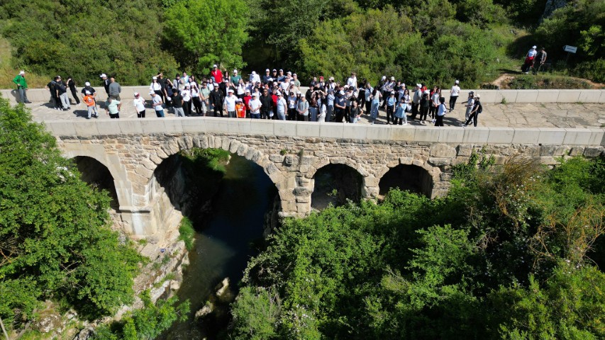 Krfezde Admlar Doaya Ve Sala Atld