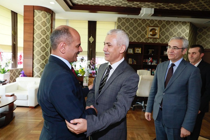 "Hepimizin Tek Dncesi Hizmet"