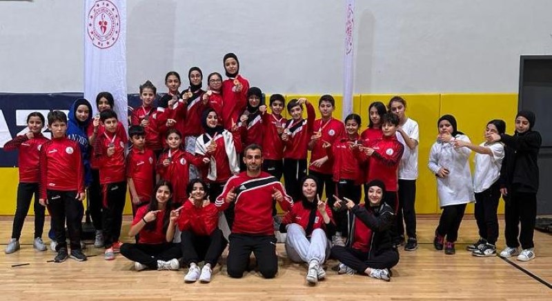 Kocaeli Yldzlar Karate ampiyonasnda Krfez Frtnas