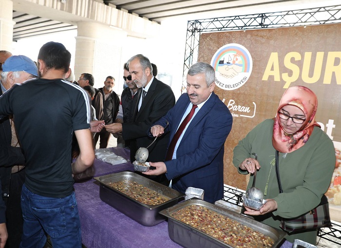 K�rfez Belediyesi 3 Bin A�ure Da��tt�