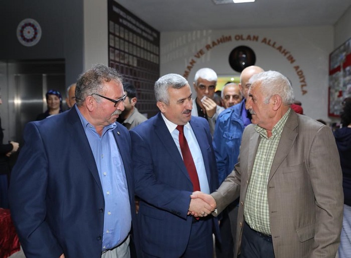 Ba�kan Baran, �ftarda �Canlarla� Bulu�tu