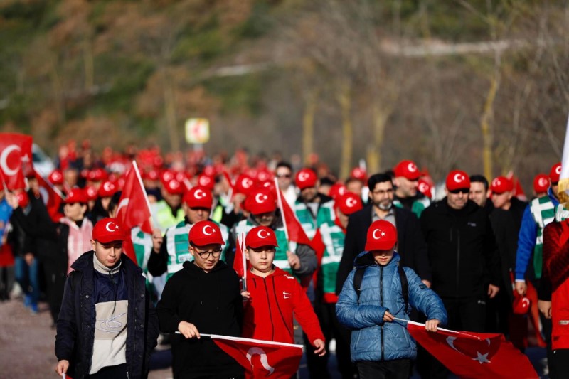 Krfezliler Sarkam ehitleri in Yrd